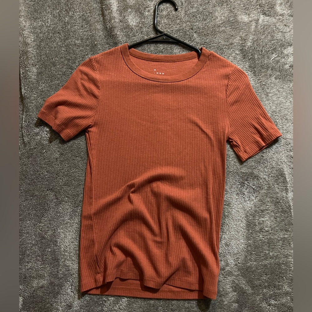 Deep orange fitted t-shirt